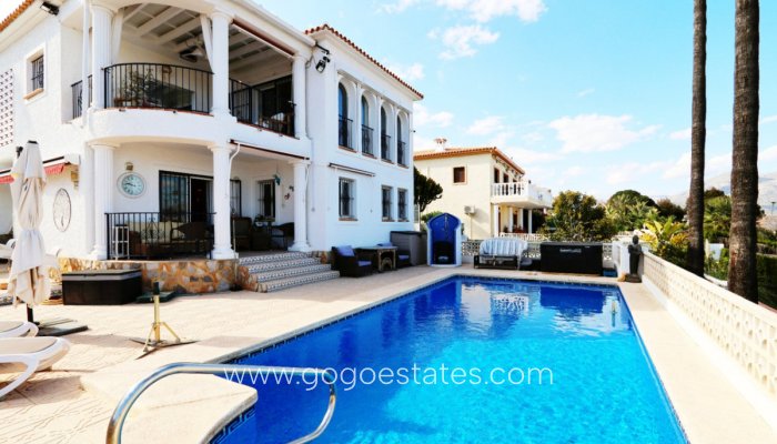 Te koop - Huis - Vrijstaande Villa - La Nucía - La Nucia Centro