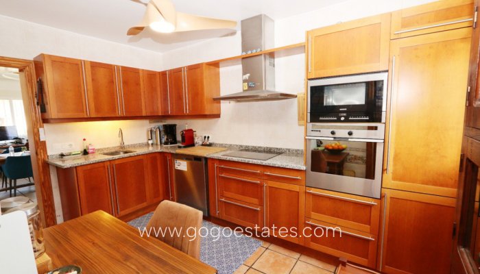 Te koop - Huis - Vrijstaande Villa - La Nucía - La Nucia Centro