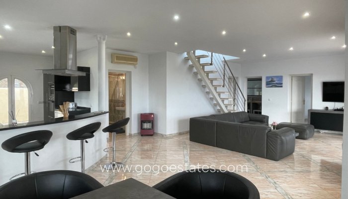 Te koop - Huis - Vrijstaande Villa - Calpe - Calpe Centro