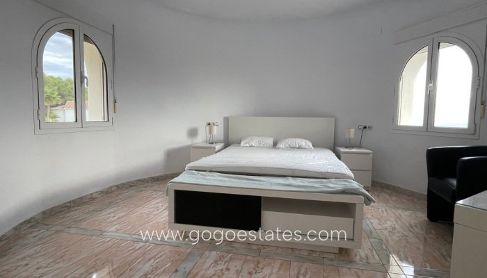 Te koop - Huis - Vrijstaande Villa - Calpe - Calpe Centro