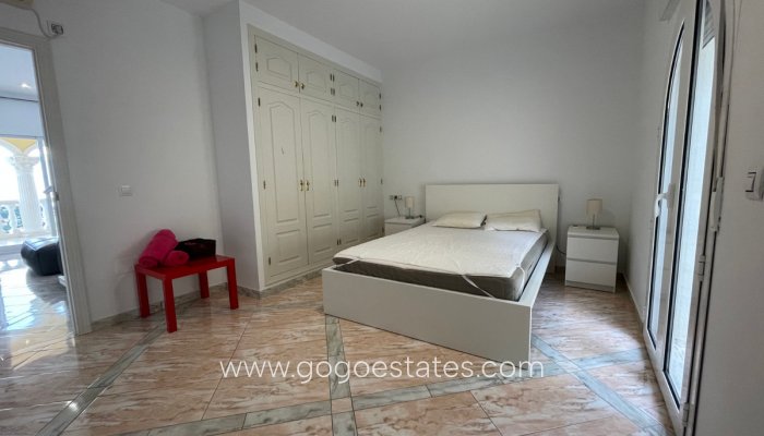 Te koop - Huis - Vrijstaande Villa - Calpe - Calpe Centro