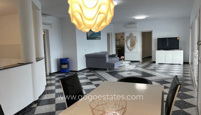 Te koop - Huis - Vrijstaande Villa - Calpe - Calpe Centro