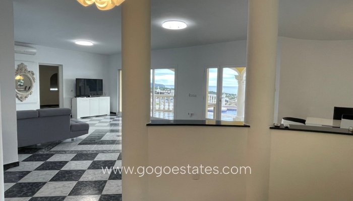 Te koop - Huis - Vrijstaande Villa - Calpe - Calpe Centro