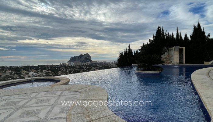 Te koop - Huis - Vrijstaande Villa - Calpe - Calpe Centro