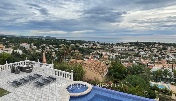 Te koop - Huis - Vrijstaande Villa - Calpe - Calpe Centro