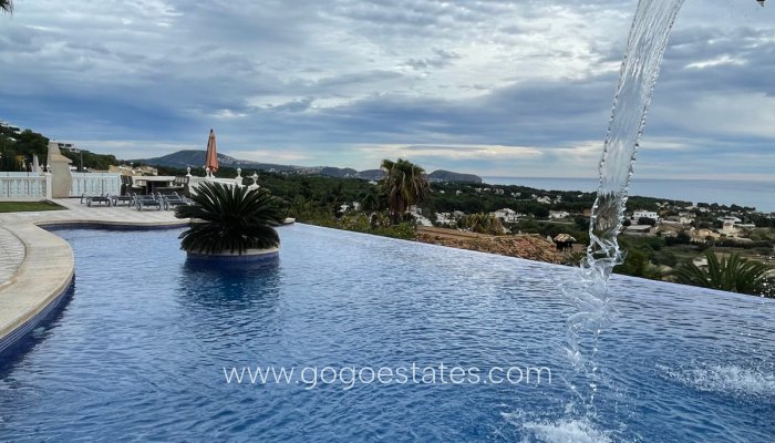 Te koop - Huis - Vrijstaande Villa - Calpe - Calpe Centro