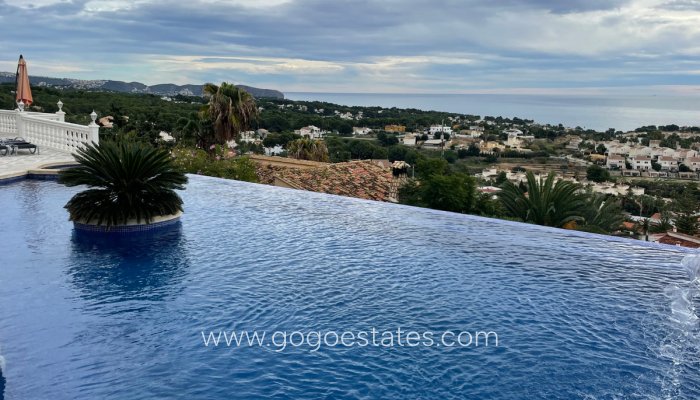 Te koop - Huis - Vrijstaande Villa - Calpe - Calpe Centro