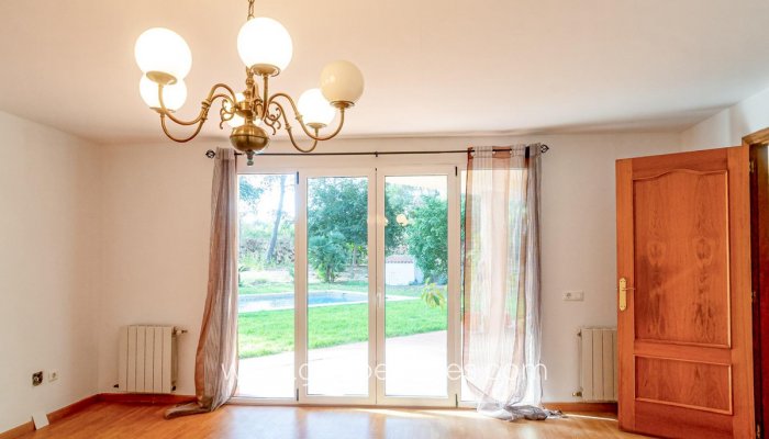 Te koop - Huis - Vrijstaande Villa - l'Alfas del Pi - L'Alfás del Pi Centro