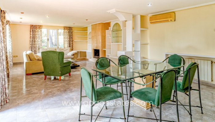 Te koop - Huis - Vrijstaande Villa - l'Alfas del Pi - L'Alfás del Pi Centro