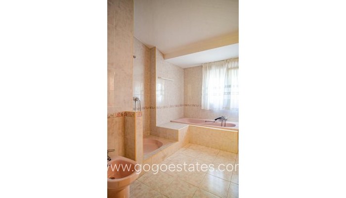 Te koop - Huis - Vrijstaande Villa - l'Alfas del Pi - L'Alfás del Pi Centro