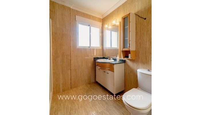 Te koop - Huis - Vrijstaande Villa - La Nucía - La Nucia Centro