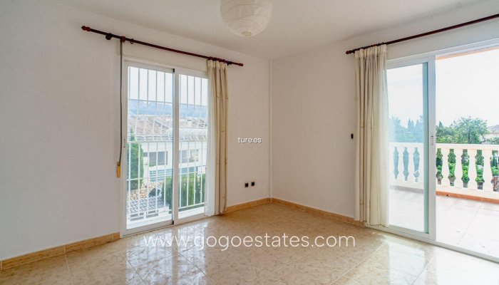 Te koop - Huis - Vrijstaande Villa - La Nucía - La Nucia Centro