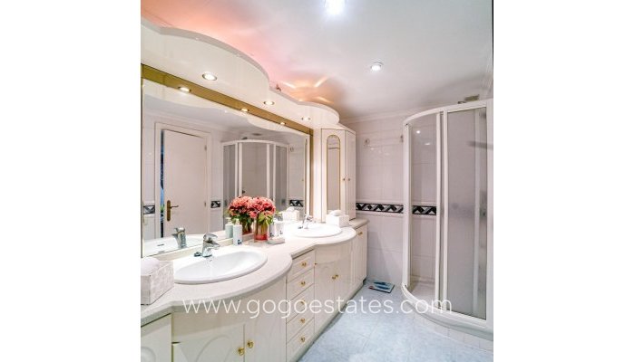 Te koop - Appartement - Appartement op de middelste verdieping - Benidorm - Benidorm Centro