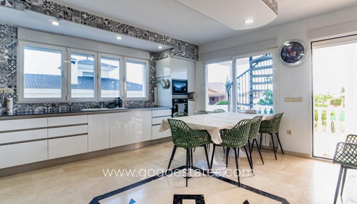 Te koop - Huis - Vrijstaande Villa - l'Alfas del Pi - L'Alfás del Pi Centro