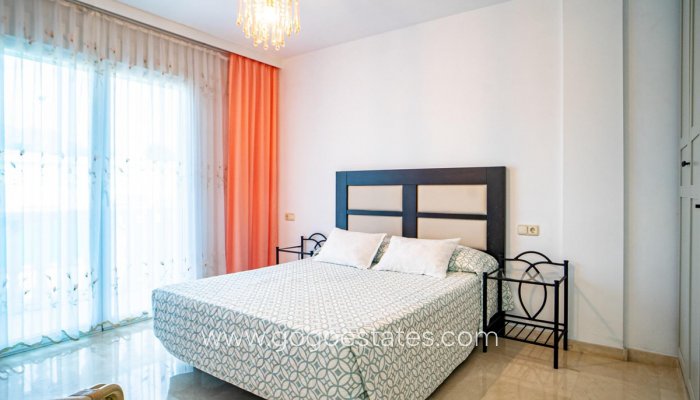 Te koop - Huis - Vrijstaande Villa - l'Alfas del Pi - L'Alfás del Pi Centro