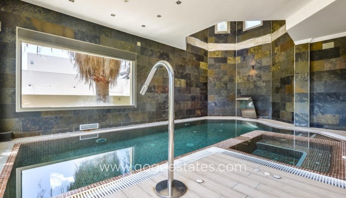 Te koop - Huis - Vrijstaande Villa - Benissa - Benissa Centro