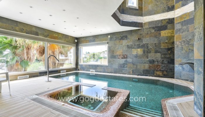 Te koop - Huis - Vrijstaande Villa - Benissa - Benissa Centro