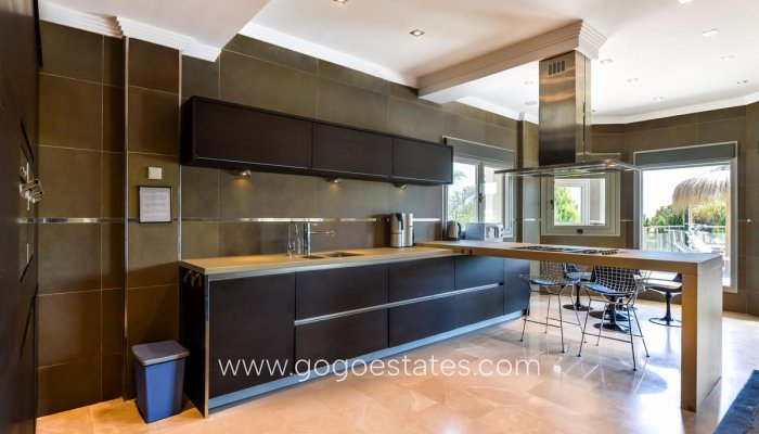 Te koop - Huis - Vrijstaande Villa - Benissa - Benissa Centro