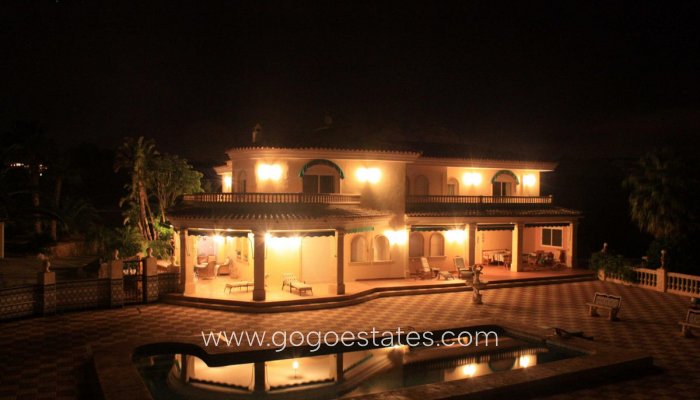 Te koop - Huis - Vrijstaande Villa - l'Alfas del Pi - L'Alfás del Pi Centro