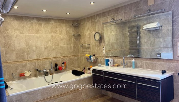 Te koop - Huis - Vrijstaande Villa - l'Alfas del Pi - Albir