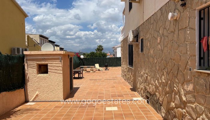 Te koop - Huis - Vrijstaande Villa - l'Alfas del Pi - Albir