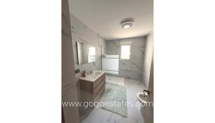 Te koop - Huis - Vrijstaande Villa - l'Alfas del Pi - L'Alfás del Pi Centro