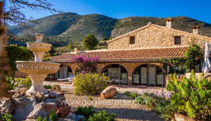 Te koop - Huis - Finca - Cortijo - Benissa - Benissa Centro