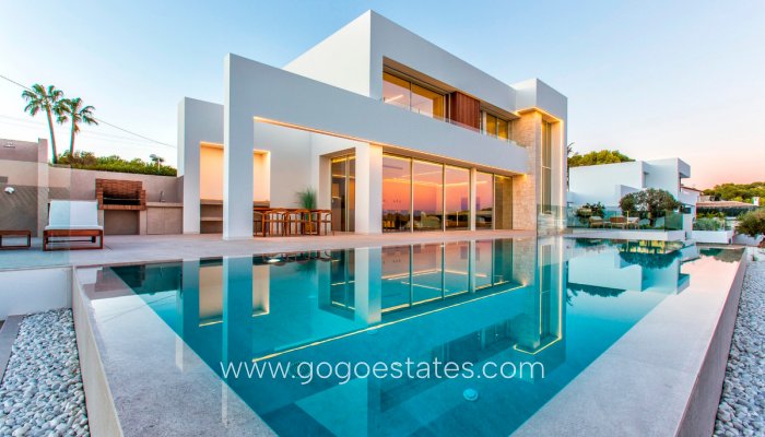 Te koop - Huis - Vrijstaande Villa - Benissa - Benissa Centro