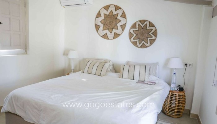 Te koop - Huis - Vrijstaande Villa - Dénia - Jesus Pobre