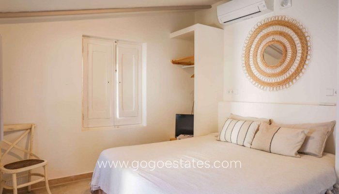 Te koop - Huis - Vrijstaande Villa - Dénia - Jesus Pobre