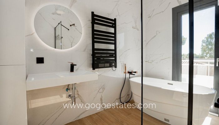 Wiederverkauf - Haus - Freistehende Villa - Altea - Altea Centro