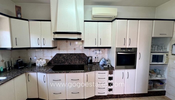 Te koop - Huis - Vrijstaande Villa - l'Alfas del Pi - L'Alfás del Pi Centro