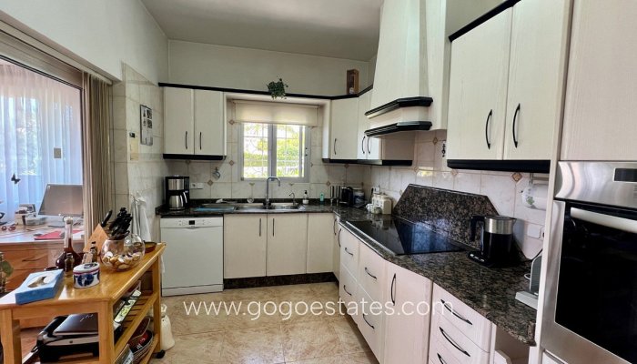 Te koop - Huis - Vrijstaande Villa - l'Alfas del Pi - L'Alfás del Pi Centro