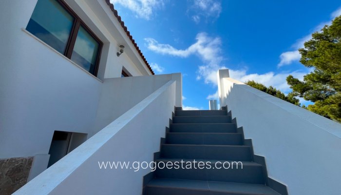 Te koop - Huis - Vrijstaande Villa - La Nucía - La Nucia Centro