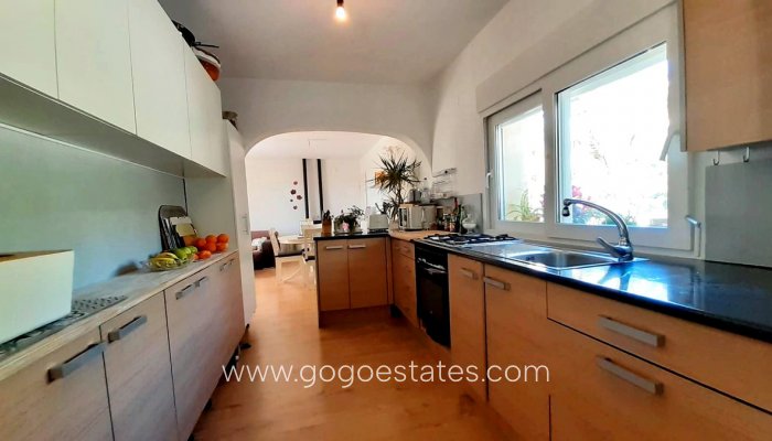 Te koop - Huis - Vrijstaande Villa - Teulada - Teulada Centro