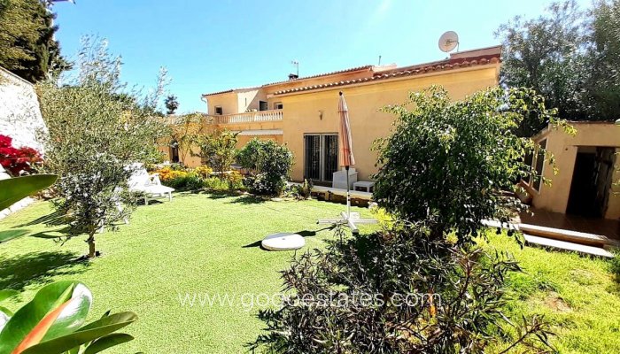 Te koop - Huis - Vrijstaande Villa - Teulada - Teulada Centro