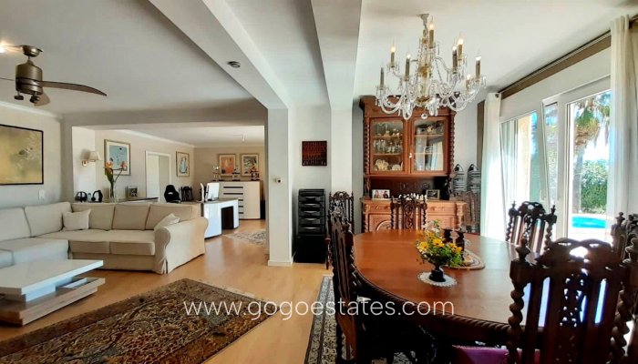 Te koop - Huis - Vrijstaande Villa - Teulada - Teulada Centro