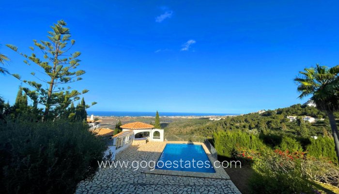 Te koop - Huis - Vrijstaande Villa - Dénia - Denia Centro