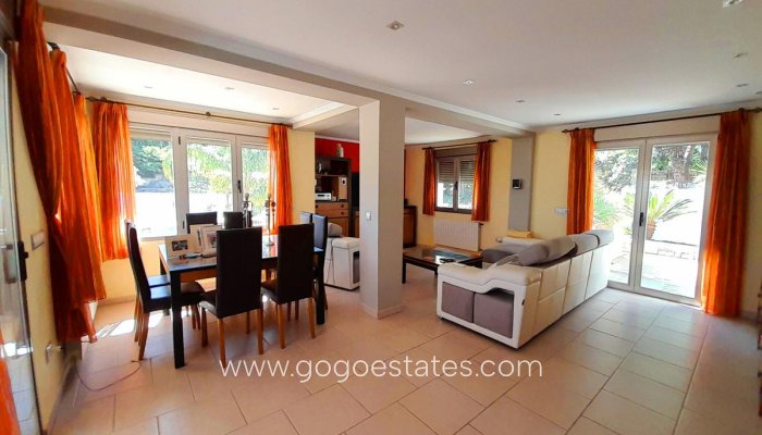 Te koop - Huis - Vrijstaande Villa - Dénia - Denia Centro