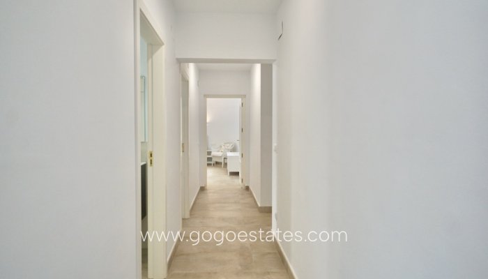 Te koop - Huis - Vrijstaande Villa - Algorfa - Montemar