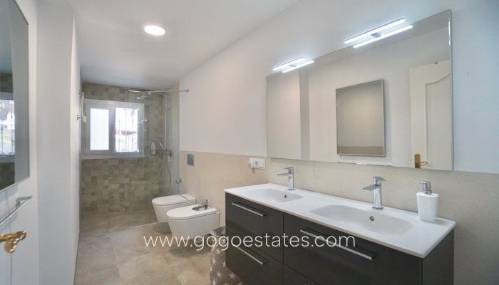 Te koop - Huis - Vrijstaande Villa - Algorfa - Montemar