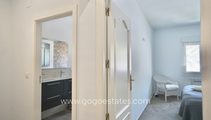 Te koop - Huis - Vrijstaande Villa - Algorfa - Montemar