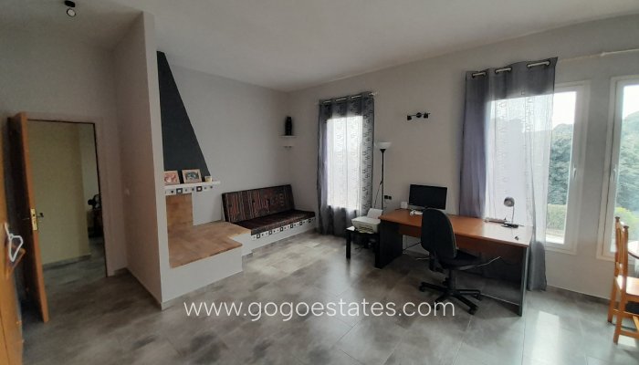 Te koop - Huis - Vrijstaande Villa - Teulada - Teulada Centro