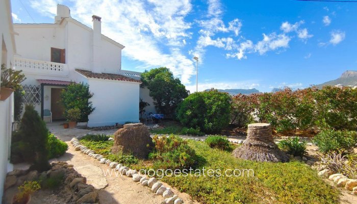 Te koop - Huis - Vrijstaande Villa - Calpe - Calpe Centro