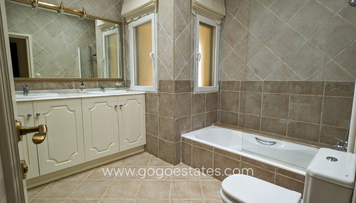 Te koop - Huis - Vrijstaande Villa - Altea - Altea Centro