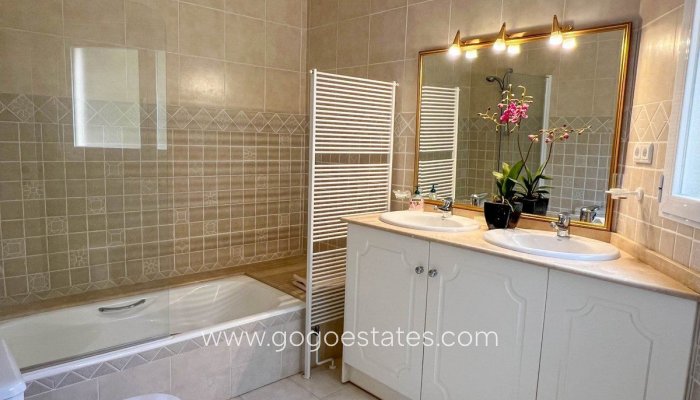 Te koop - Huis - Vrijstaande Villa - Altea - Altea Centro