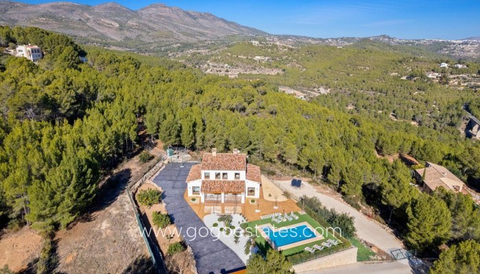 Te koop - Huis - Vrijstaande Villa - Calpe - Calpe Centro