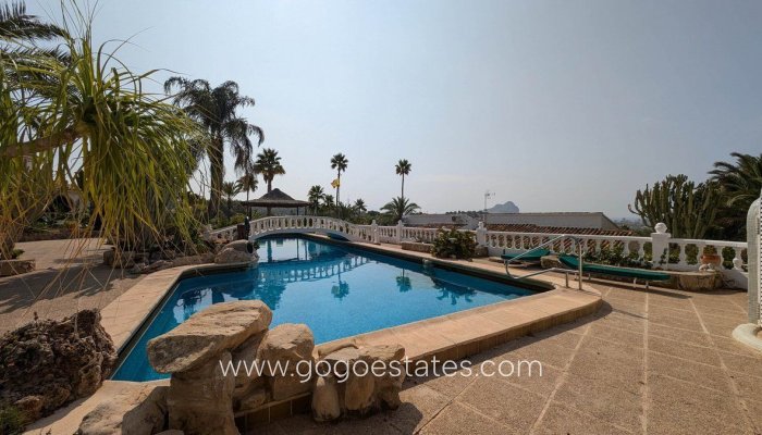 Te koop - Huis - Vrijstaande Villa - Calpe - Calpe Centro