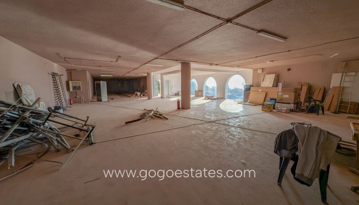 Te koop - Commercieel - Kantoor - Calpe - Calpe Centro