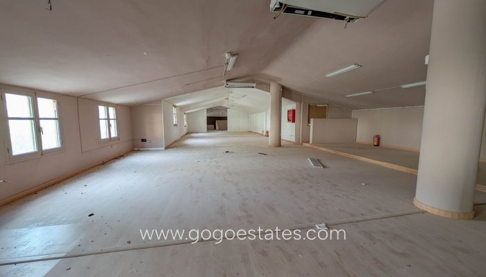 Te koop - Commercieel - Kantoor - Calpe - Calpe Centro